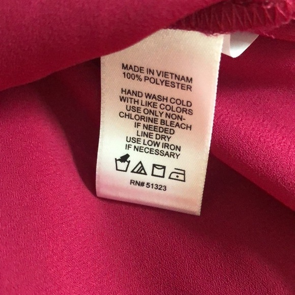 Cece Fuscia Pleated Blouse XS - Picture 4 of 4